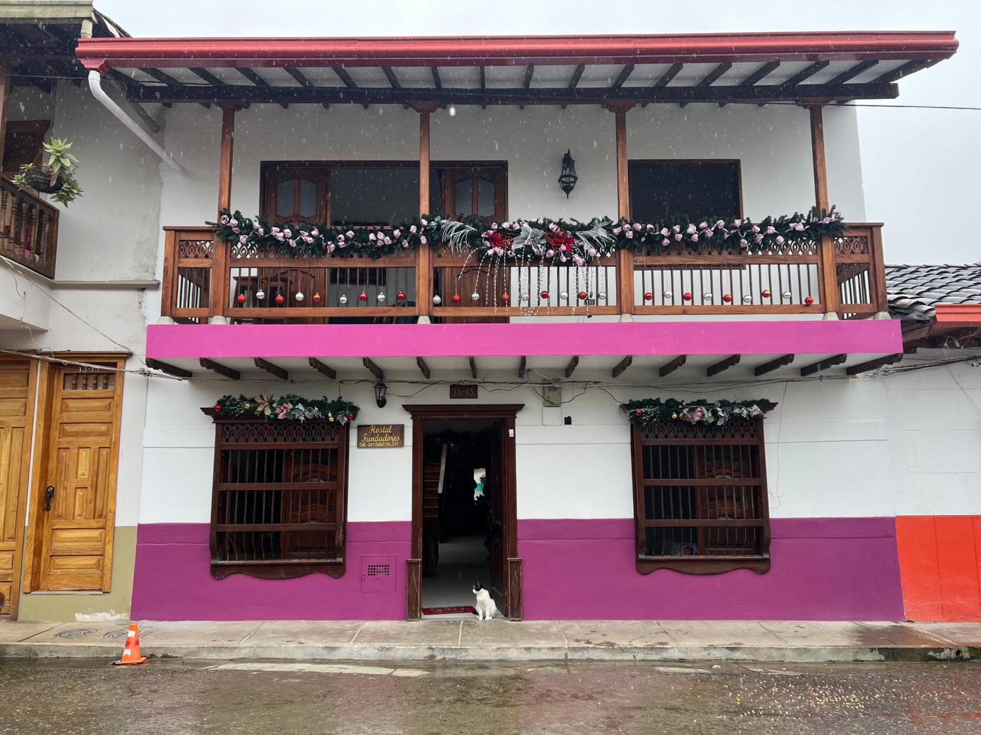 Hostal Famihotel Fundadores Jardin Exterior photo