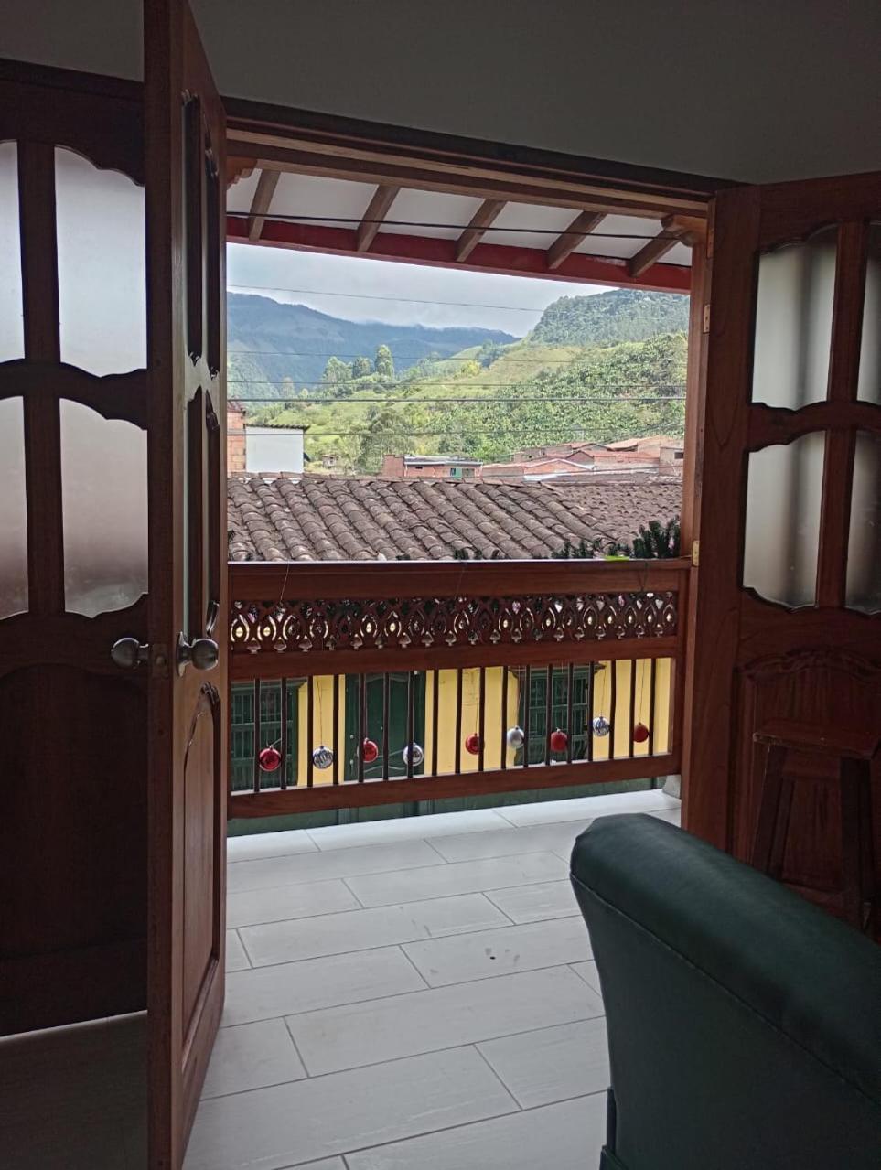 Hostal Famihotel Fundadores Jardin Exterior photo