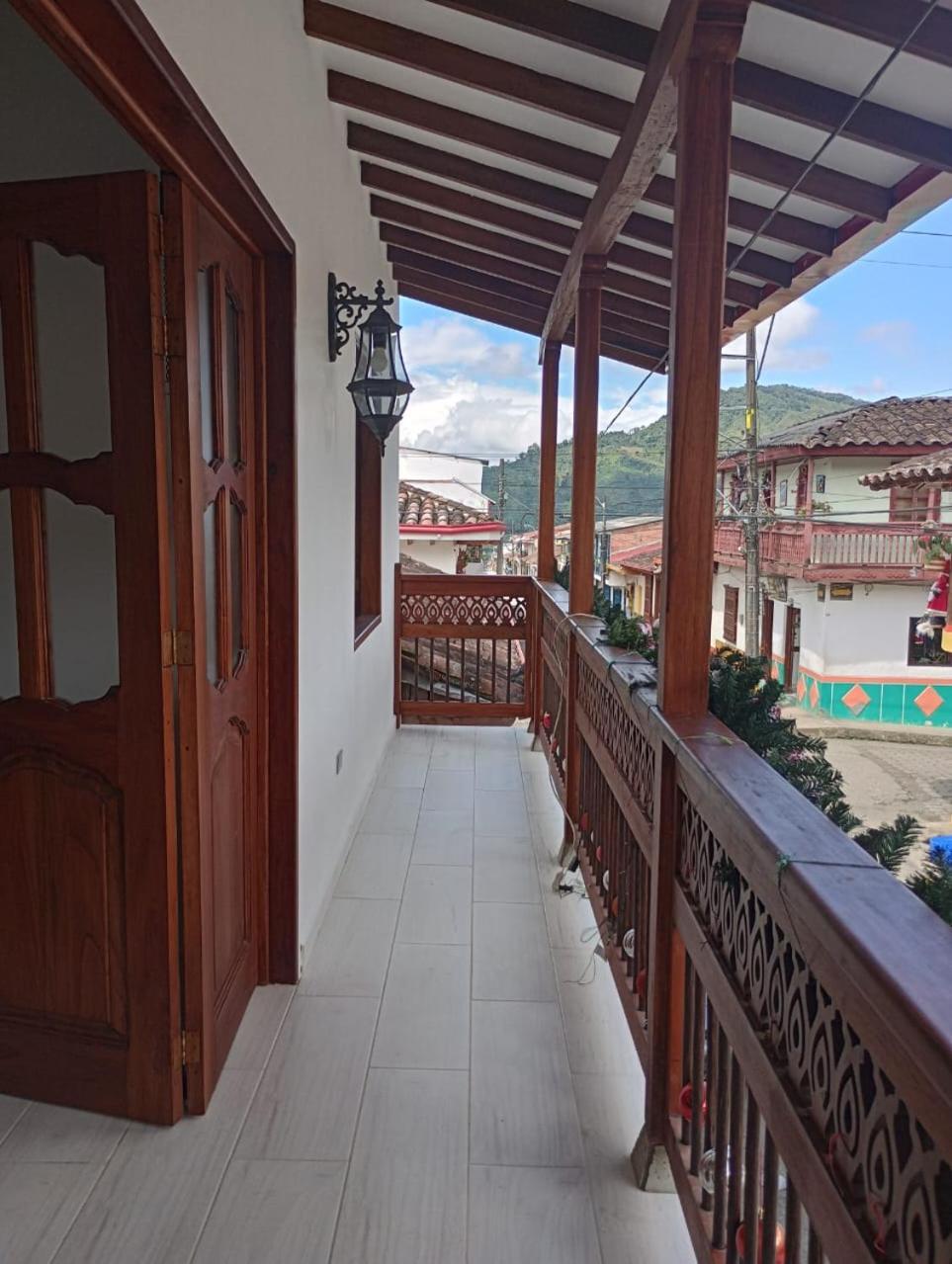 Hostal Famihotel Fundadores Jardin Exterior photo
